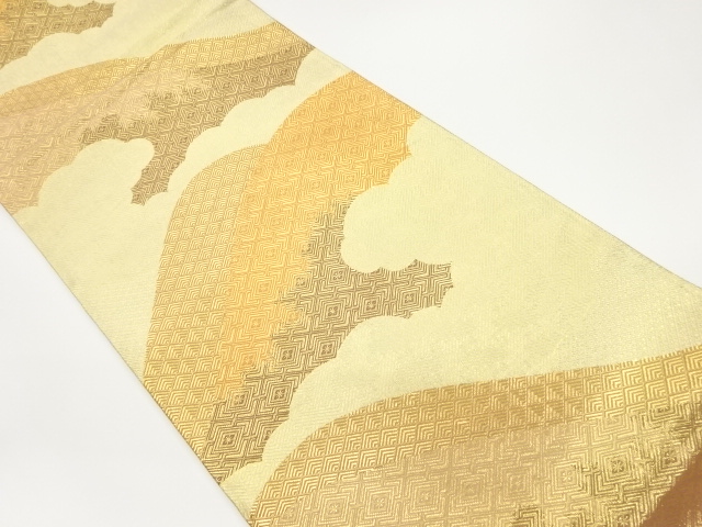 佐賀錦山並に雲・菱模様織出し袋帯